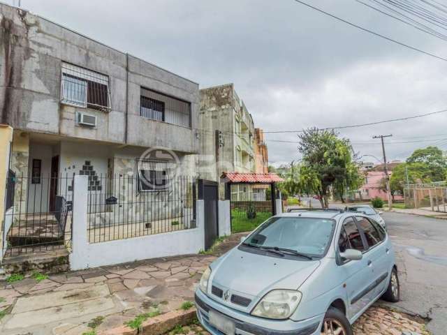 Casa com 4 quartos à venda na Rua Doutor Ney Cabral, 145, Nonoai, Porto Alegre, 115 m2 por R$ 427.500