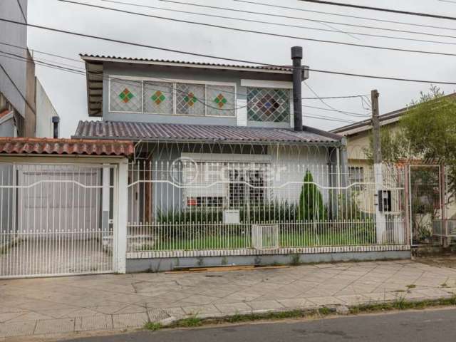 Casa com 3 quartos à venda na Alameda Três de Outubro, 232, Sarandi, Porto Alegre, 240 m2 por R$ 815.000