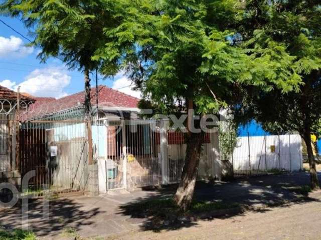 Casa com 3 quartos à venda na Rua Livramento, 228, Santana, Porto Alegre, 180 m2 por R$ 450.000