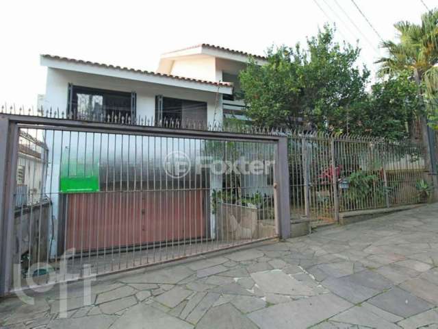 Casa com 5 quartos à venda na Rua Senegal, 230, Vila Ipiranga, Porto Alegre, 450 m2 por R$ 930.000