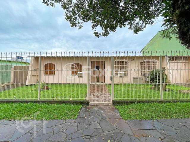 Casa com 3 quartos à venda na Rua Luiz Cézar Leal, 220, Rubem Berta, Porto Alegre, 178 m2 por R$ 330.000