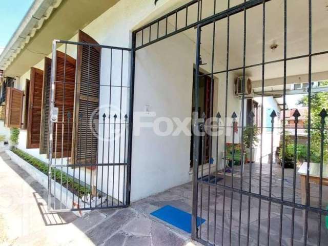 Casa com 4 quartos à venda na Avenida Teixeira Mendes, 298, Chácara das Pedras, Porto Alegre, 172 m2 por R$ 790.000