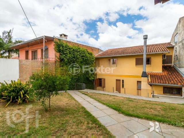 Casa com 4 quartos à venda na Rua Professor Antônio José Remião, 15, Espírito Santo, Porto Alegre, 165 m2 por R$ 620.000