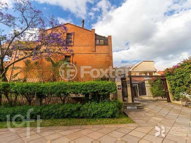 Casa em condomínio fechado com 3 quartos à venda na Avenida Jacuí, 978, Cristal, Porto Alegre, 359 m2 por R$ 990.000