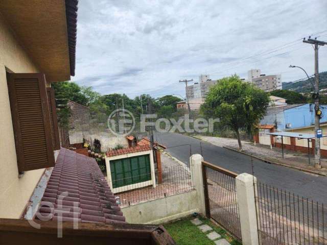 Casa com 3 quartos à venda na Rua Octávio de Souza, 425, Teresópolis, Porto Alegre, 230 m2 por R$ 860.000