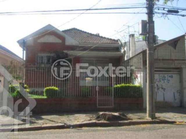 Casa com 3 quartos à venda na Rua Tobias Barreto, 112, Partenon, Porto Alegre, 290 m2 por R$ 685.000