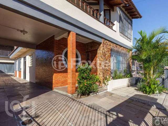 Casa com 5 quartos à venda na Rua Coronel João Pacheco de Freitas, 245, Jardim Itu Sabará, Porto Alegre, 347 m2 por R$ 679.000