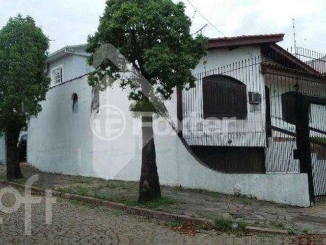 Casa com 3 quartos à venda na Travessa Anunciada, 129, Vila Ipiranga, Porto Alegre, 378 m2 por R$ 748.000