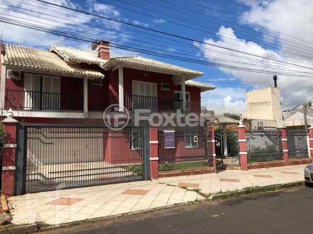 Casa com 5 quartos à venda na Rua Fermino Correa da Gama, 381, Vila Monte Carlo, Cachoeirinha, 440 m2 por R$ 1.400.000