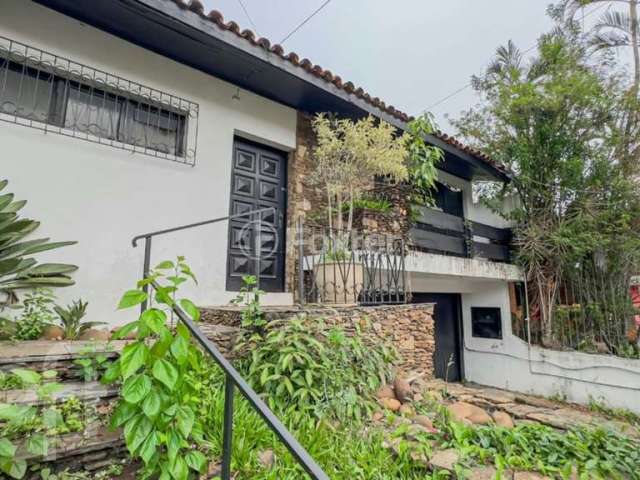 Casa com 4 quartos à venda na Rua Professor Fernando Carneiro, 102, Três Figueiras, Porto Alegre, 360 m2 por R$ 1.450.000