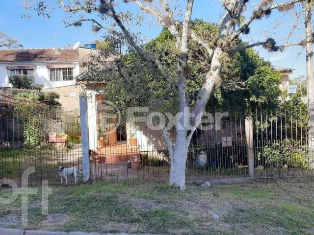 Casa com 3 quartos à venda na Rua Tijuca, 67, Medianeira, Porto Alegre, 100 m2 por R$ 479.000