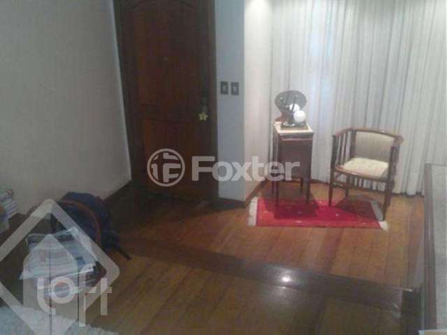 Casa com 3 quartos à venda na Rua Teixeira de Freitas, 704, Santo Antônio, Porto Alegre, 184 m2 por R$ 1.100.000