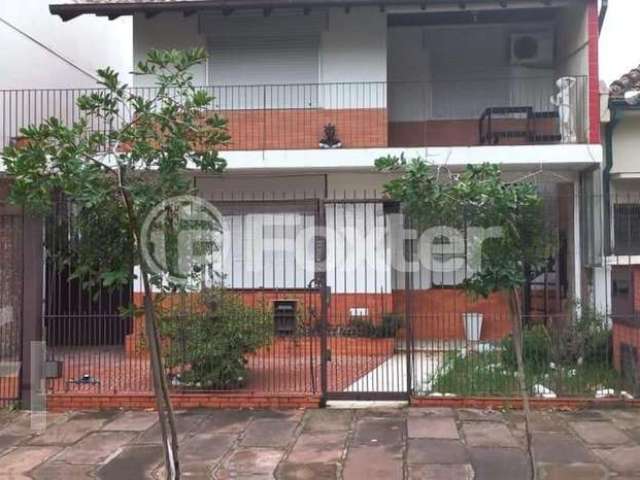 Casa com 3 quartos à venda na Rua Portugal, 552, São João, Porto Alegre, 369 m2 por R$ 959.000