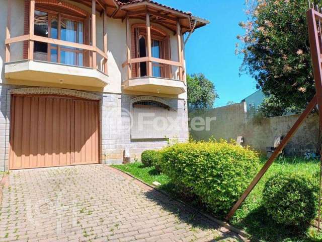 Casa com 3 quartos à venda na Rua Luizina Bonatto Bertoni, 55, Salgado Filho, Caxias do Sul, 294 m2 por R$ 800.000