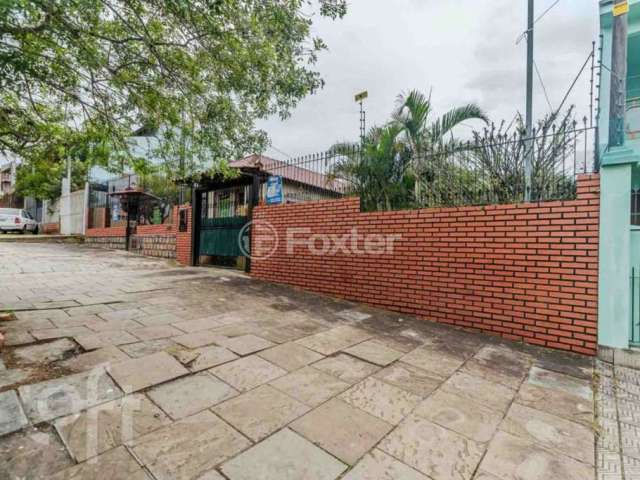 Casa com 2 quartos à venda na Rua Vidal de Negreiros, 714, Vila São José, Porto Alegre, 220 m2 por R$ 490.000