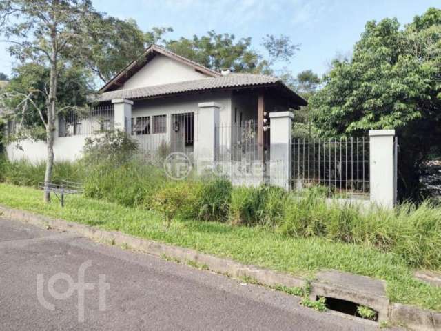 Casa com 3 quartos à venda na Rua Edemilson Santos Silva, 10, Espírito Santo, Porto Alegre, 136 m2 por R$ 680.000