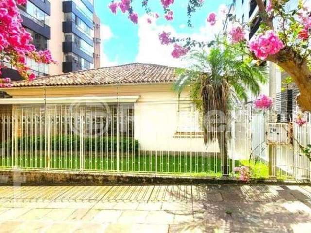 Casa com 5 quartos à venda na Rua Eça de Queiroz, 889, Petrópolis, Porto Alegre, 290 m2 por R$ 3.200.000