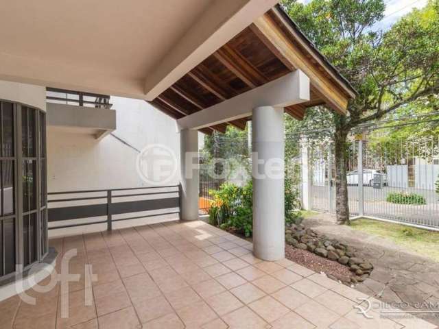 Casa com 4 quartos à venda na Rua Doutor Castro de Menezes, 943, Vila Assunção, Porto Alegre, 299 m2 por R$ 1.290.000