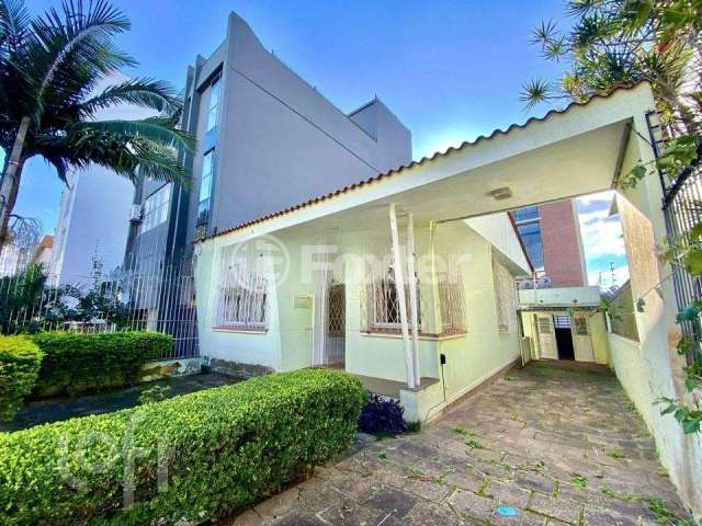 Casa com 3 quartos à venda na Avenida Caçapava, 228, Petrópolis, Porto Alegre, 161 m2 por R$ 899.000