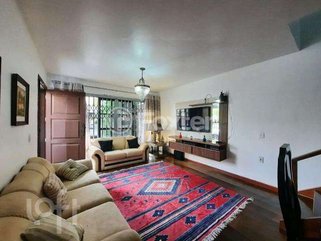 Casa com 3 quartos à venda na Rua Chile, 545, Jardim Botânico, Porto Alegre, 264 m2 por R$ 1.100.000