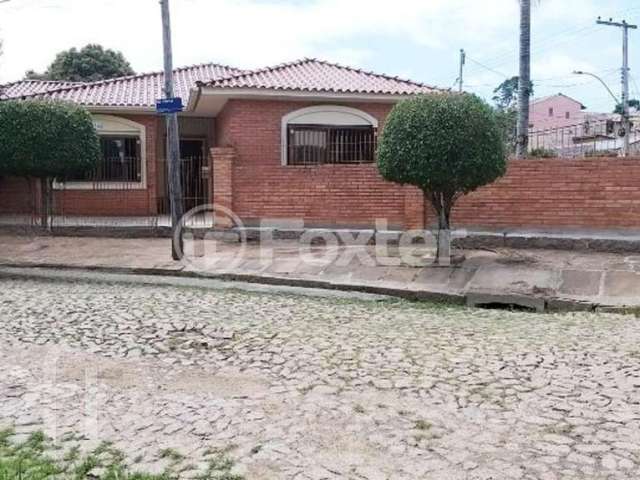 Casa com 3 quartos à venda na Rua Oiampi, 420, Guarujá, Porto Alegre, 138 m2 por R$ 550.000