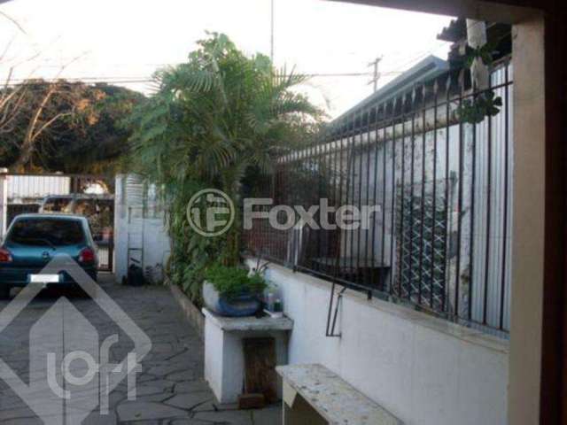 Casa com 2 quartos à venda na Avenida Edgar Pires de Castro, 4200, Restinga, Porto Alegre, 120 m2 por R$ 400.000