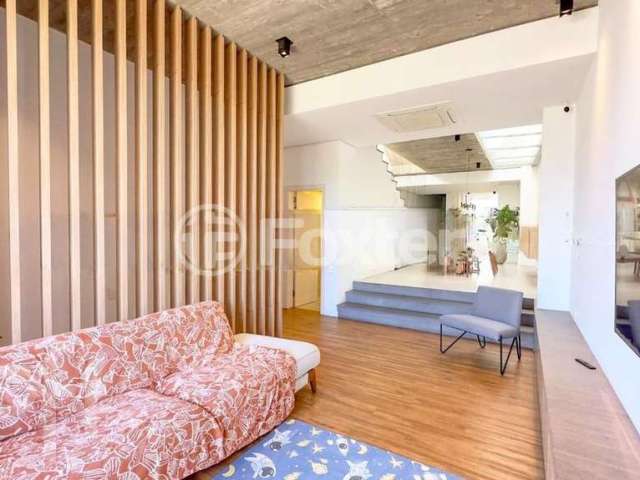 Casa com 3 quartos à venda na Rua Moema, 513, Chácara das Pedras, Porto Alegre, 350 m2 por R$ 1.999.990