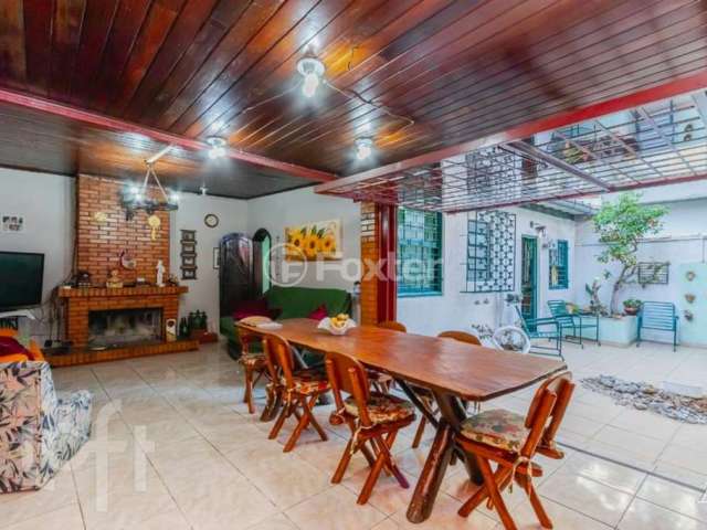 Casa com 6 quartos à venda na Rua Carlos Von Koseritz, 666, São João, Porto Alegre, 242 m2 por R$ 1.990.000