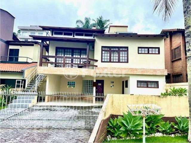 Casa com 5 quartos à venda na Rua Dorvalina Machado Coelho, 409, João Paulo, Florianópolis, 282 m2 por R$ 2.100.000