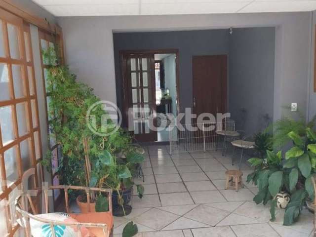 Casa com 3 quartos à venda na Rua dos Girassóis, 99, Igara, Canoas, 360 m2 por R$ 799.000