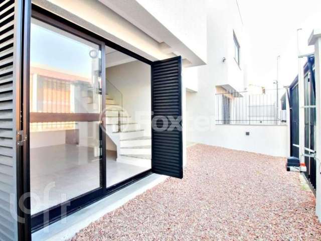 Casa com 3 quartos à venda na Rua Vinte e Seis de Abril, 110, Vila Ipiranga, Porto Alegre, 129 m2 por R$ 750.000