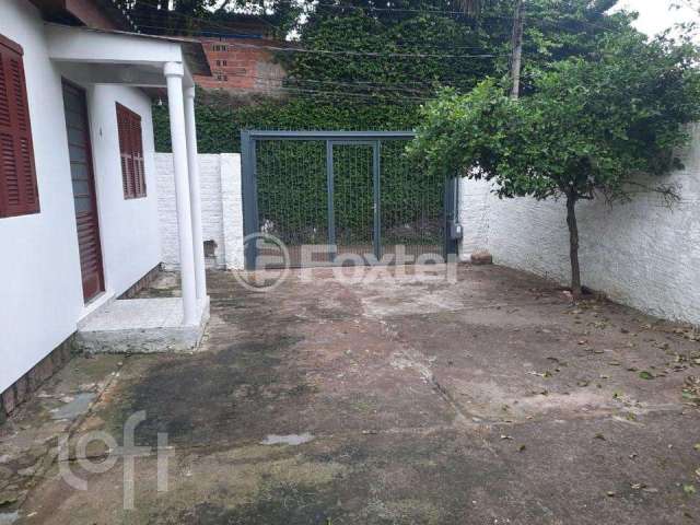 Casa com 2 quartos à venda na Rua Oscar Schneider, 514, Medianeira, Porto Alegre, 60 m2 por R$ 290.000