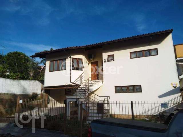 Casa com 4 quartos à venda na Servidão Oscar João Costa, 84, João Paulo, Florianópolis, 217 m2 por R$ 1.350.000