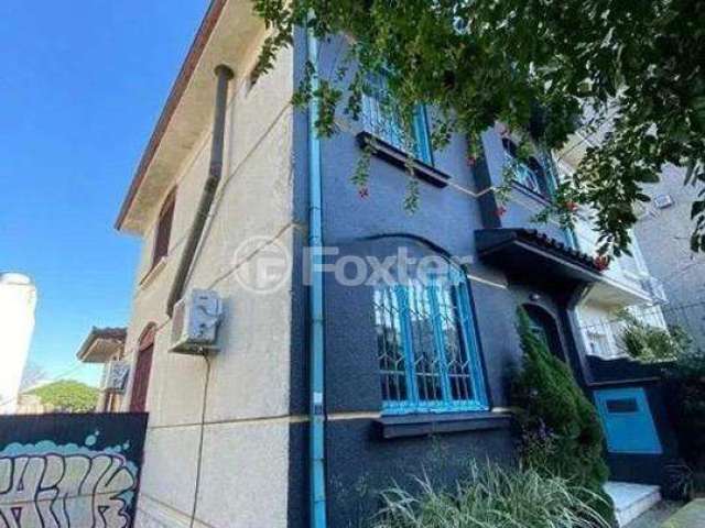 Casa com 3 quartos à venda na Rua Maranguape, 101, Petrópolis, Porto Alegre, 178 m2 por R$ 759.900