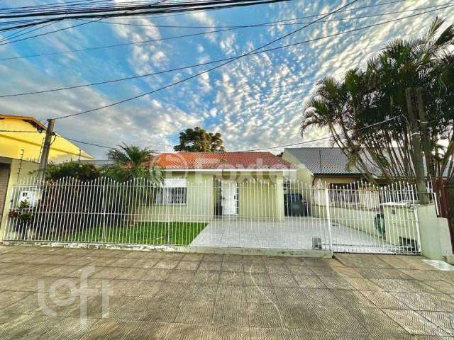 Casa com 4 quartos à venda na Rua dos Girassóis, 215, Igara, Canoas, 250 m2 por R$ 798.000