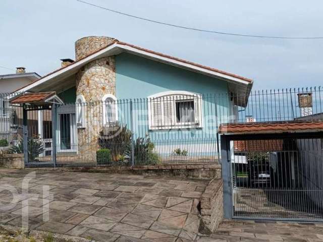 Casa com 3 quartos à venda na Rua Padre Aquilino Franceschet, 874, Santa Catarina, Caxias do Sul, 225 m2 por R$ 1.100.000