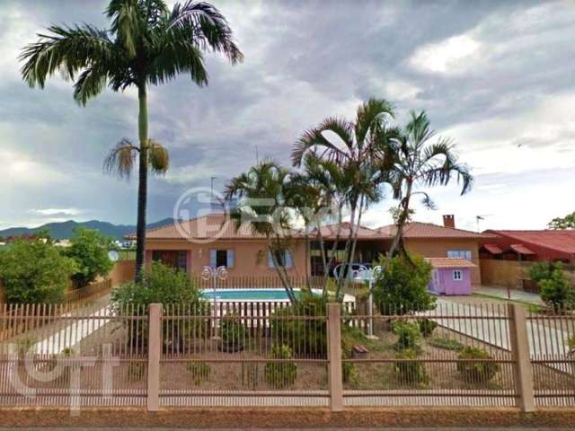 Casa com 3 quartos à venda na Rua Olavo Juvenal Ramos, 412, Campeche, Florianópolis, 200 m2 por R$ 1.700.000