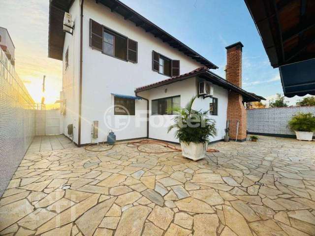 Casa com 4 quartos à venda na Rua Professor Américo Vespúcio Prates, 217, Carianos, Florianópolis, 202 m2 por R$ 1.250.000