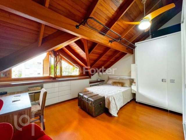 Casa com 4 quartos à venda na Avenida Mariland, 1193, Auxiliadora, Porto Alegre, 250 m2 por R$ 2.300.000