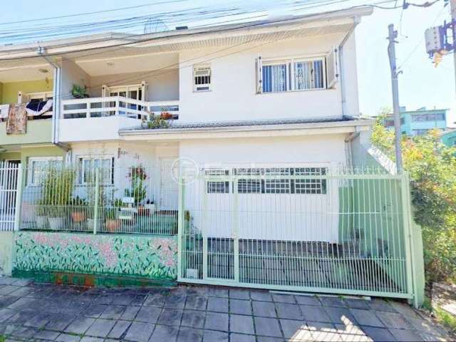 Casa com 3 quartos à venda na Rua Honorina Bento Ribeiro, 231, Bela Vista, Caxias do Sul, 161 m2 por R$ 497.000