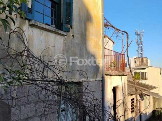 Casa com 3 quartos à venda na Rua Juruá, 248, Jardim São Pedro, Porto Alegre, 150 m2 por R$ 215.000