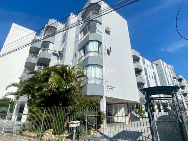 Cobertura com 4 quartos à venda na Avenida Santa Catarina, 133, Canto, Florianópolis, 200 m2 por R$ 949.000