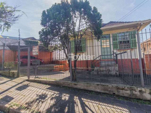 Casa com 3 quartos à venda na Rua Rio Pardo, 322, Passo da Areia, Porto Alegre, 94 m2 por R$ 650.000