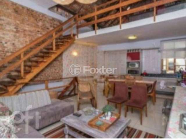 Casa com 3 quartos à venda na Rua Comendador Coruja, 389, Floresta, Porto Alegre, 420 m2 por R$ 1.060.000