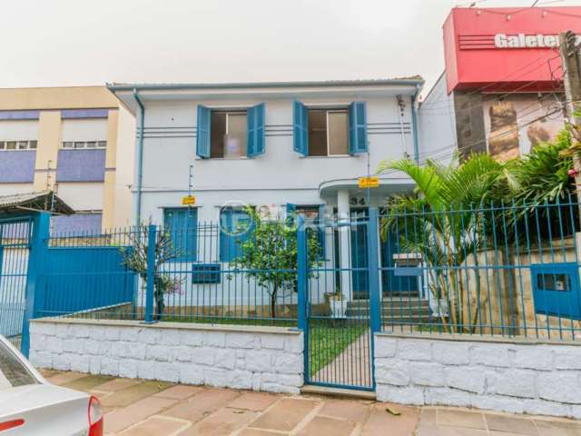 Casa com 4 quartos à venda na Rua Sete de Abril, 334, Floresta, Porto Alegre, 530 m2 por R$ 2.090.000