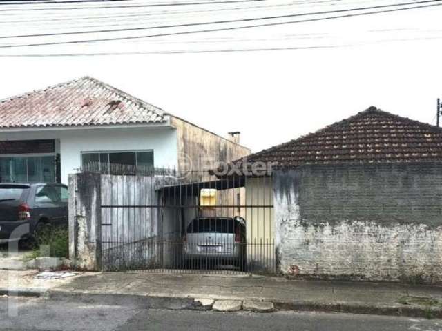 Casa com 4 quartos à venda na Rua Moura, 183, Barreiros, São José, 77 m2 por R$ 450.000