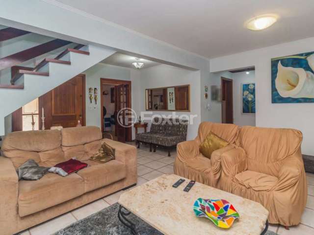 Casa em condomínio fechado com 4 quartos à venda na Avenida Eduardo Prado, 2050, Cavalhada, Porto Alegre, 233 m2 por R$ 807.500