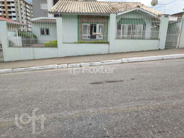 Casa com 3 quartos à venda na Rua Nove de Julho, 1516, Ipiranga, São José, 155 m2 por R$ 650.000