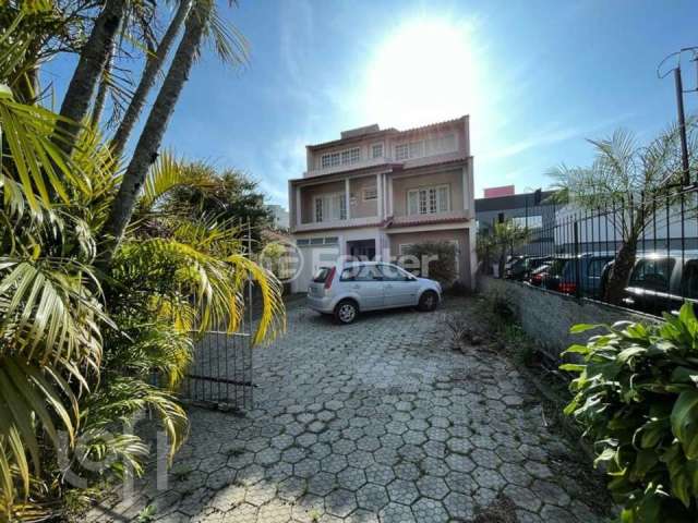 Casa com 4 quartos à venda na Rua Doutor Constâncio Krummel, 1257, Praia Comprida, São José, 263 m2 por R$ 1.100.000