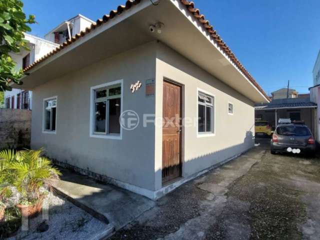 Casa com 3 quartos à venda na Rua Manoel Marques Júnior, 852, Serraria, São José, 210 m2 por R$ 800.000